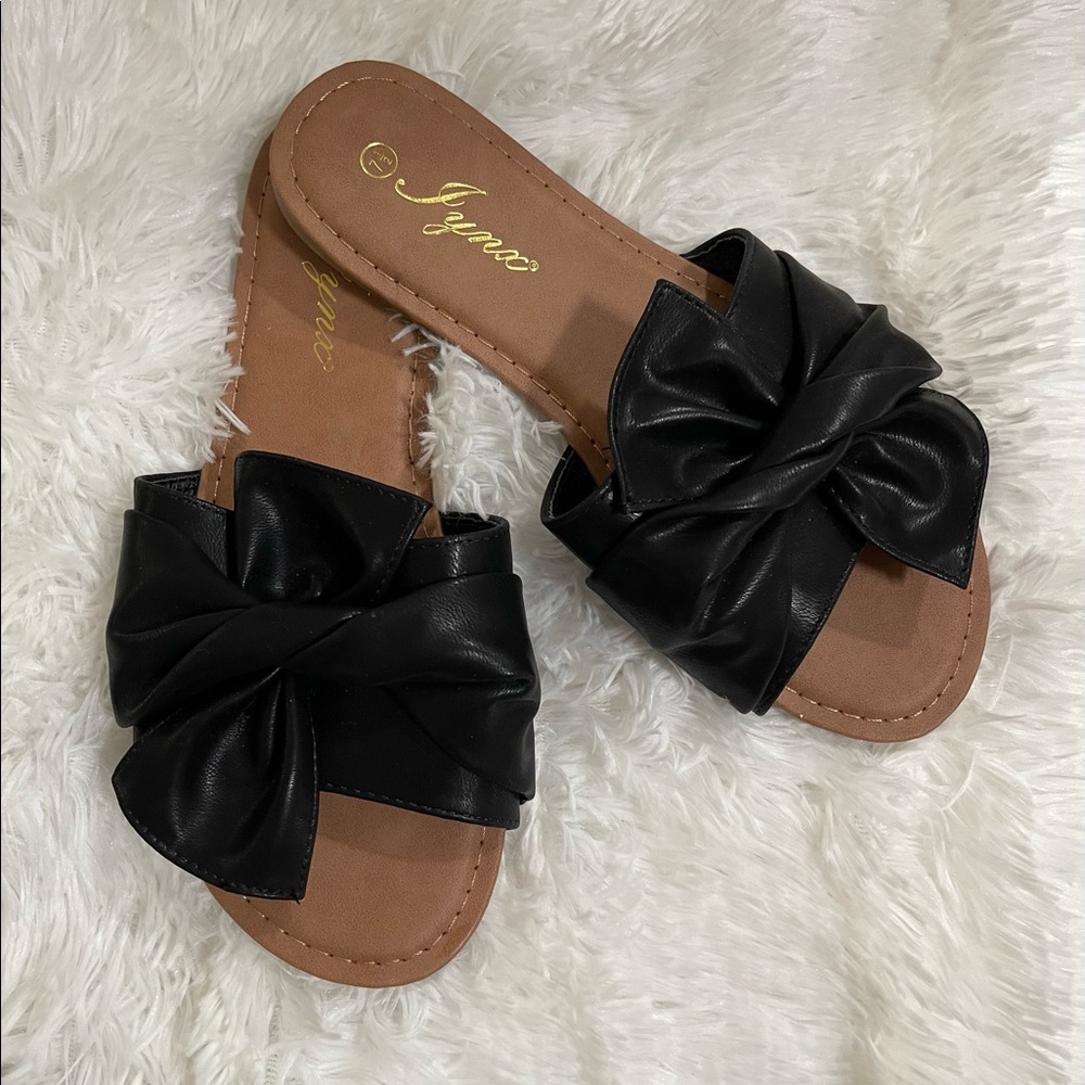 Iynx Black Bow Sandal Slides